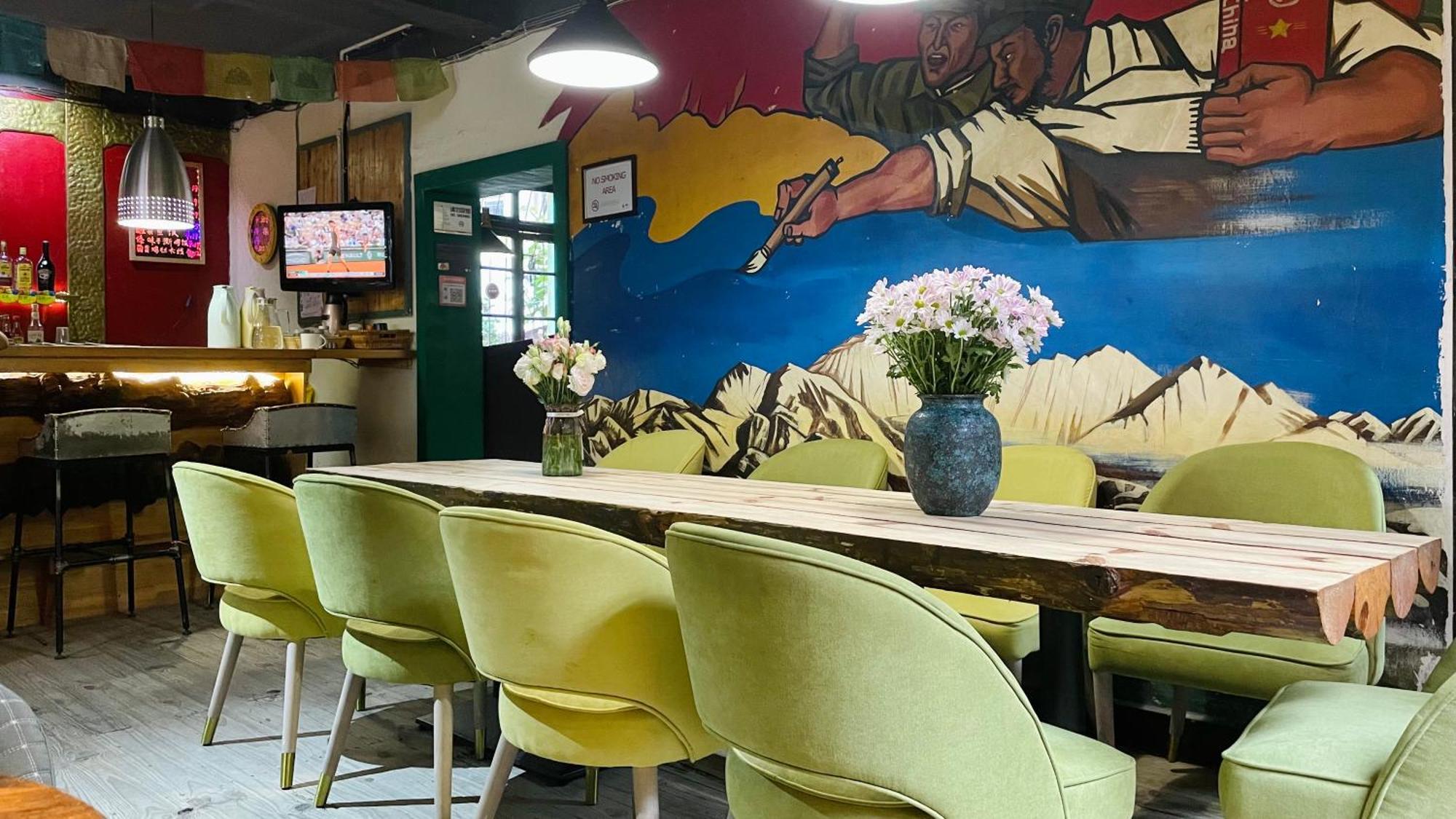 The Cloudland International Youth Hostel Close To The City Center,10 Min Walks To The Subway, Close To The Night Market, Old Street, Green Lake, English-Speaking Service, Free Activity Convenient Payment And Visa Cards Are Accepted Куньмін Екстер'єр фото