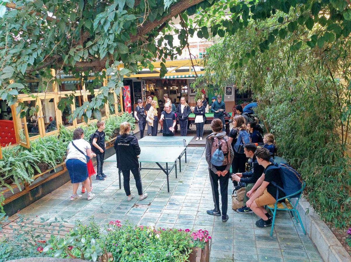 The Cloudland International Youth Hostel Close To The City Center,10 Min Walks To The Subway, Close To The Night Market, Old Street, Green Lake, English-Speaking Service, Free Activity Convenient Payment And Visa Cards Are Accepted Куньмін Екстер'єр фото