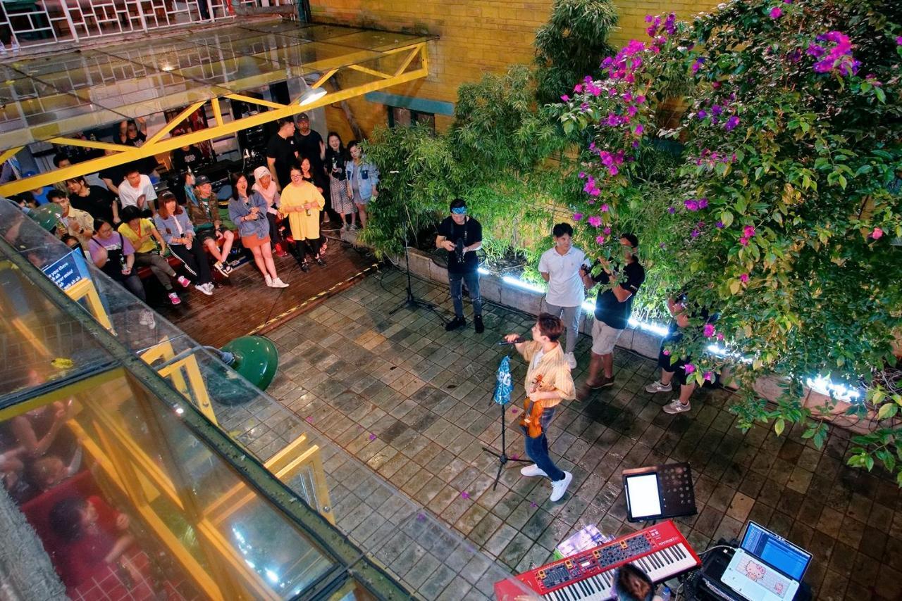 The Cloudland International Youth Hostel Close To The City Center,10 Min Walks To The Subway, Close To The Night Market, Old Street, Green Lake, English-Speaking Service, Free Activity Convenient Payment And Visa Cards Are Accepted Куньмін Екстер'єр фото